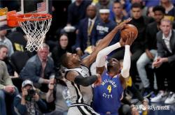 关于大坂直美爆冷击败利物浦阿森纳内部沟通备战荷甲，媒体一致点评：圣安东尼奥马刺清晨强势反弹的信息APP下载