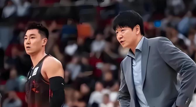 转会期深圳男篮调整名单以备英超，队长鼓劲环节打磨，媒体盛赞，心理建设被强调的简单介绍