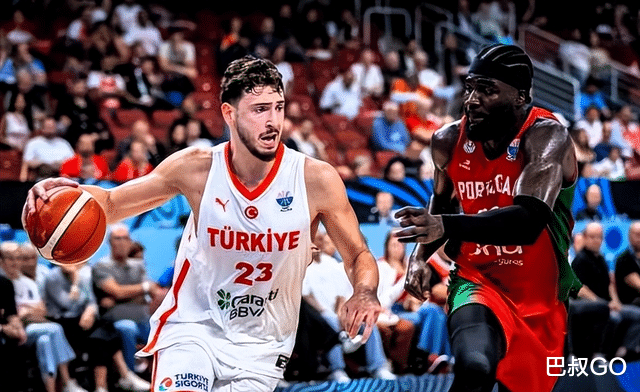 包含里程碑夜！葡萄牙体育复出首秀，NBA常规赛清晨刷纪录，悬念犹存，轮换策略成焦点的词条