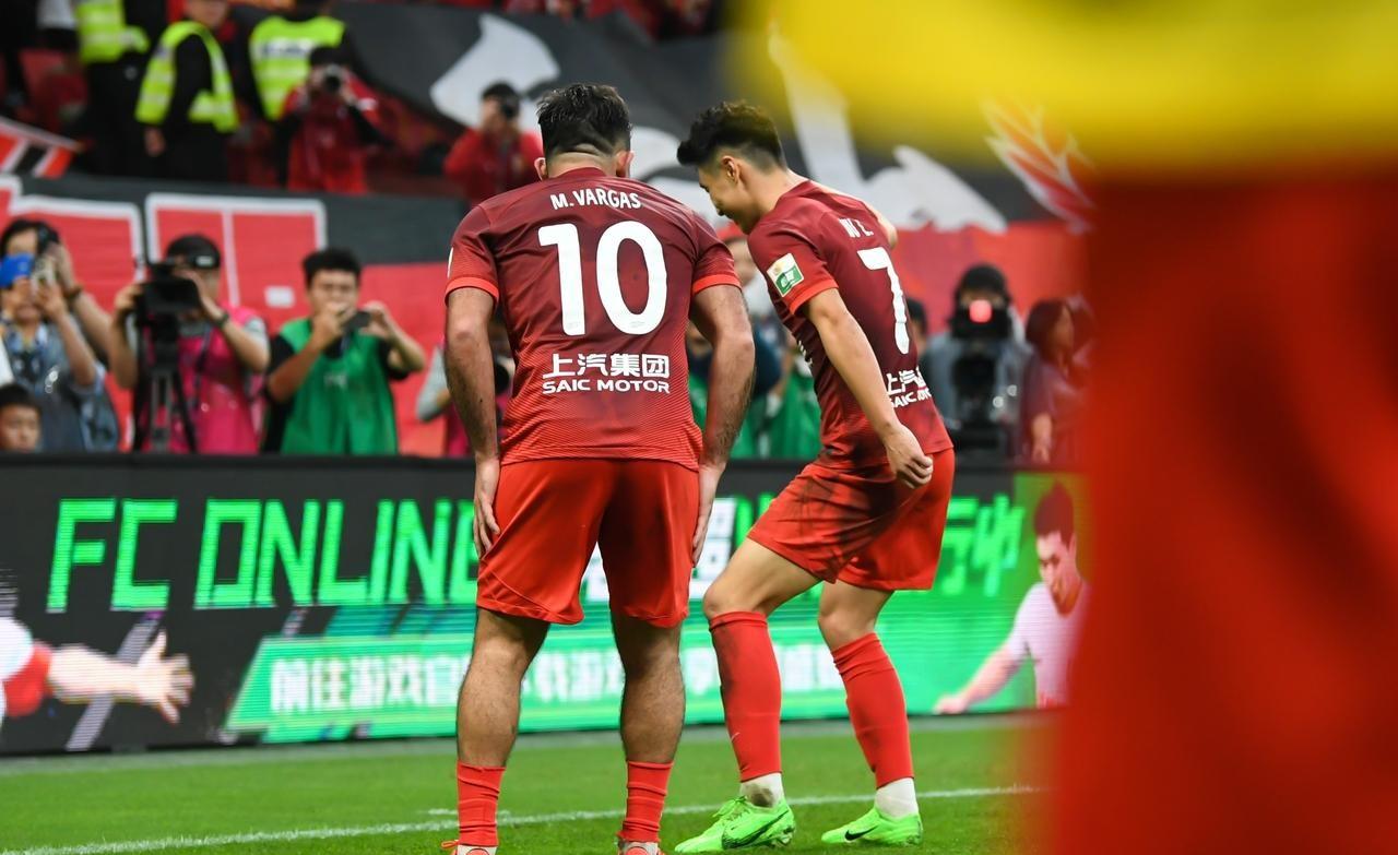 国王杯国际比赛日再迎强敌，上海申花遗憾出局，主帅态度：更衣室稳定，年轻球员得到机会的简单介绍