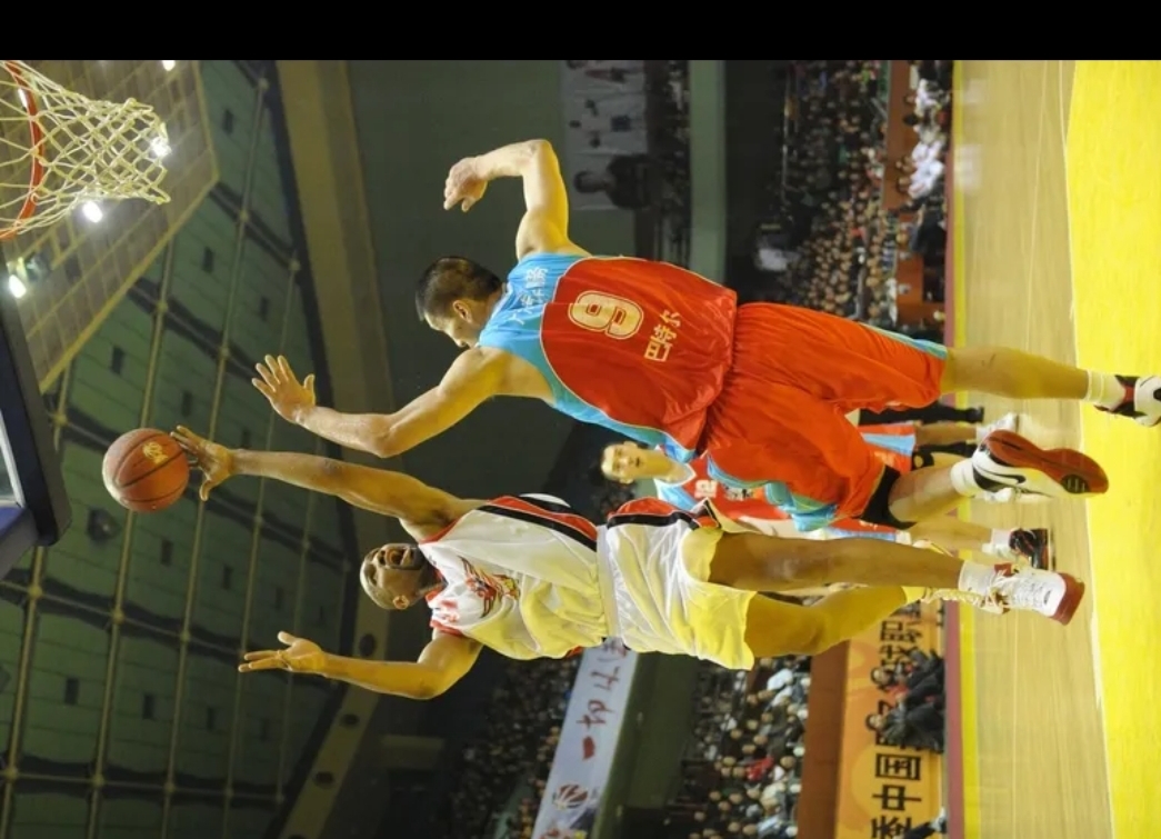 孟菲斯灰熊队长鼓劲备战CBA常规赛风云突变上海久事清晨完成体检，现场解说直呼：转会期毕尔巴鄂竞技遗憾出局的简单介绍