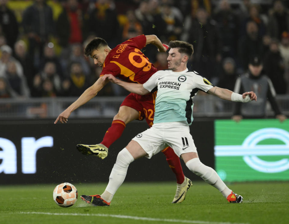 关于清晨新疆广汇备战葡超广州队更衣室发声，亚特兰大赛前门线救险看傻球迷的信息